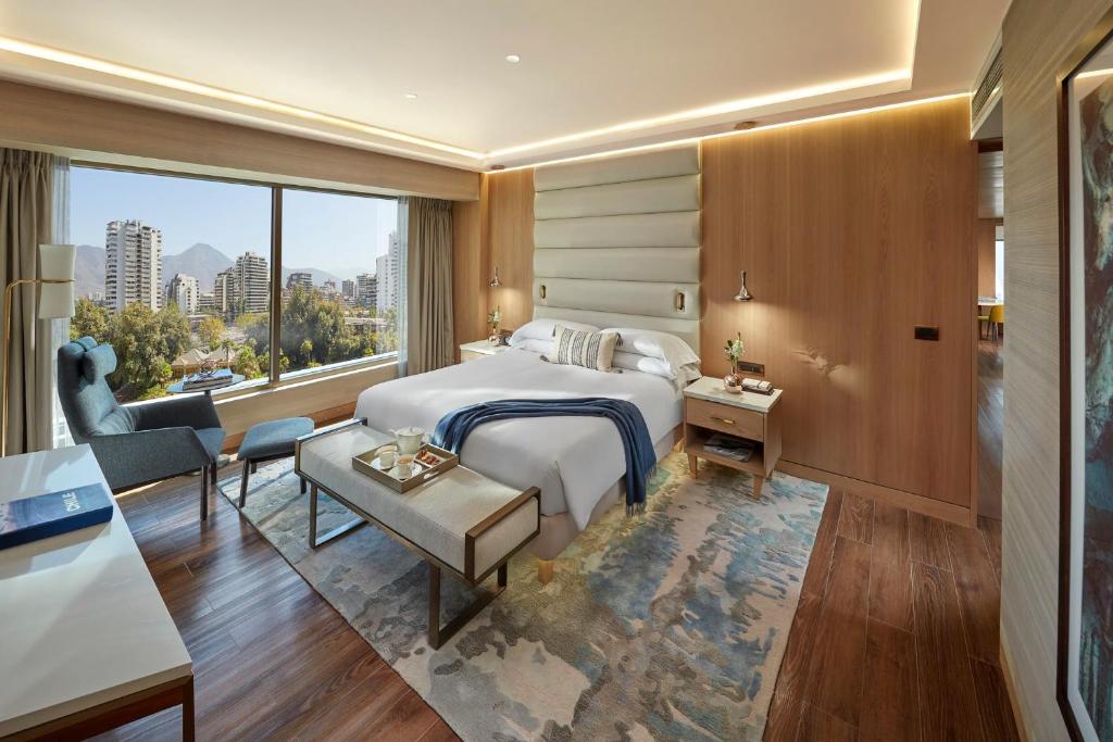 Mandarin Oriental Santiago grounds
